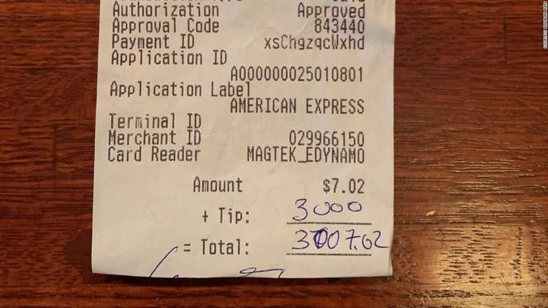 新型コロナで営業停止、客が31万円のチップ　米飲食店