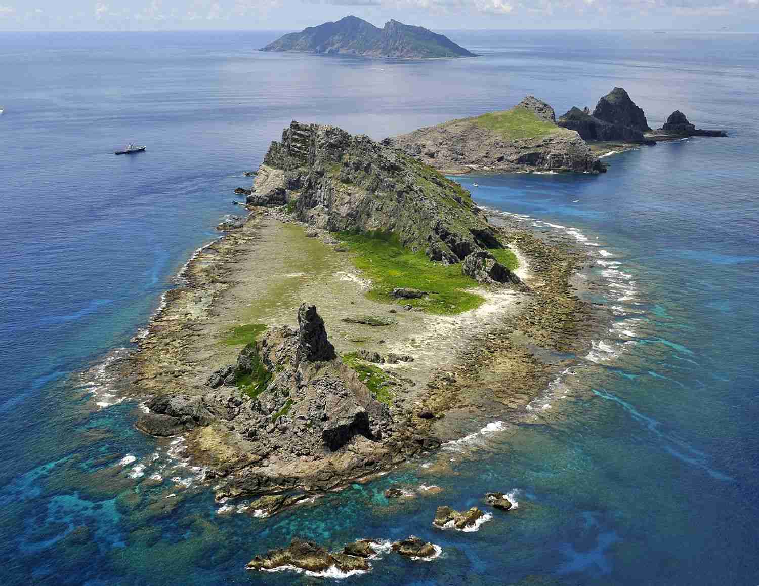中国が物量作戦で「尖閣諸島奪取」に王手！ 海上保安庁は人員不足で“機能不全”に…（文春オンライン） - Yahoo!ニュース
