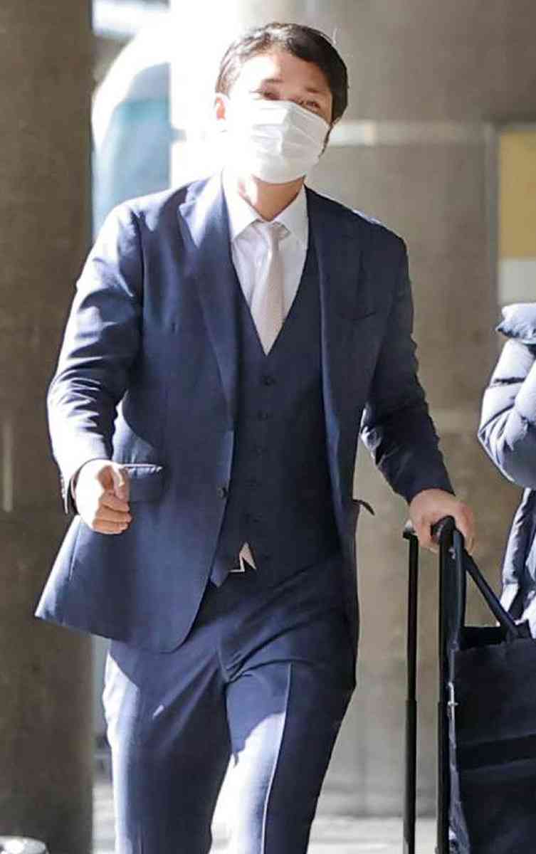 【巨人】坂本勇人、福岡入りで決意「やられたら、やり返す。倍返しだ！」とんこつラーメンで英気 : スポーツ報知