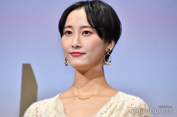 松井玲奈、ばっさりカットのショートヘア披露 - モデルプレス