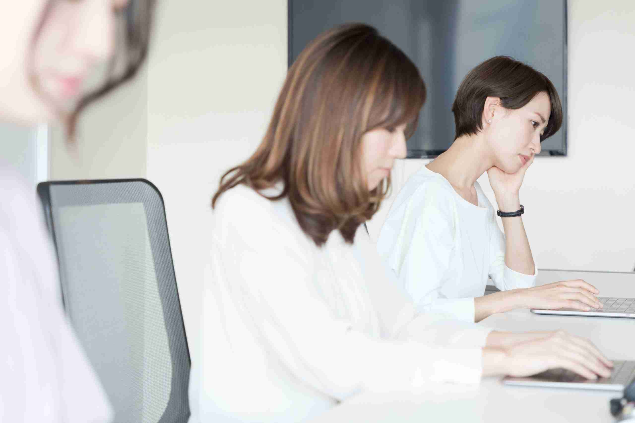 30代女性の3割が職業差別の被害経験　当事者が語る内容とは – ニュースサイトしらべぇ