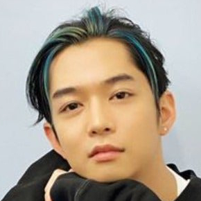 千葉雄大 前髪をブルーにチェンジ かっこよすぎて思考停止 次は何色 反響続々 ガールズちゃんねる Girls Channel