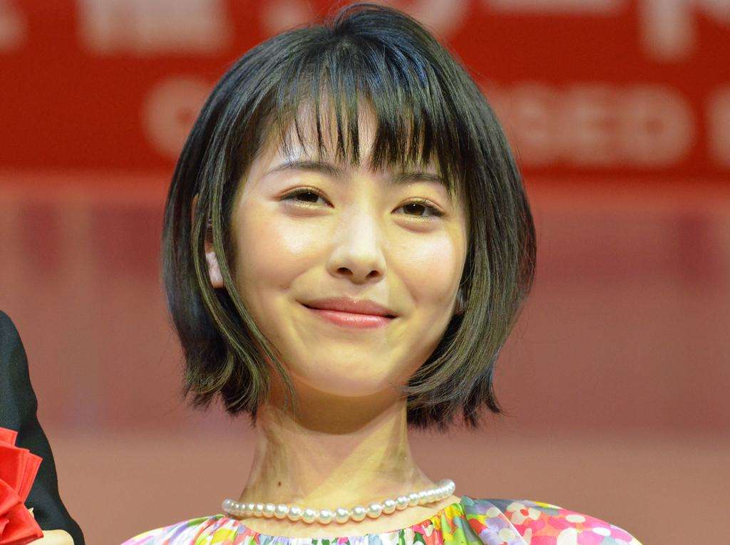 2020年ブレイク女優・浜辺美波　人気の裏にある「気の強さ」 (1/2) 〈dot.〉｜AERA dot. (アエラドット) 