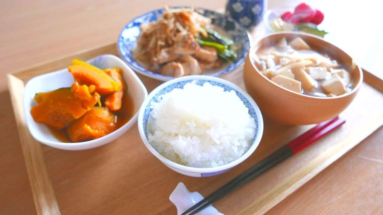 南瓜の煮物ごはん - YouTube