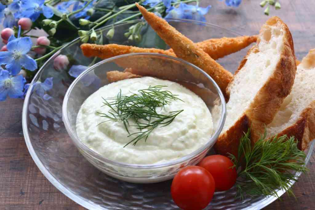 ザジキの作り方と食べ方。ギリシャ料理の定番ソースのレシピを徹底解説！ | やまでら くみこ のレシピ