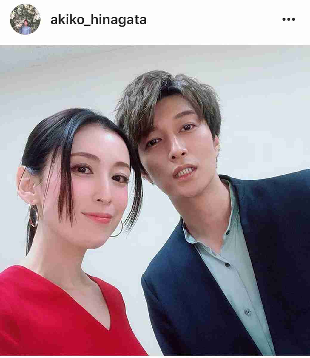 雛形あきこ、夫・天野浩成と夫婦ショット公開「旦那様イケメン」「美しいです」 : スポーツ報知