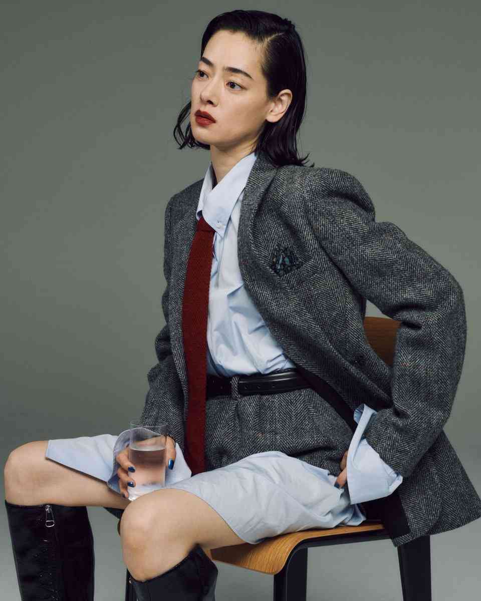 濃いメイクが似合う女優さん