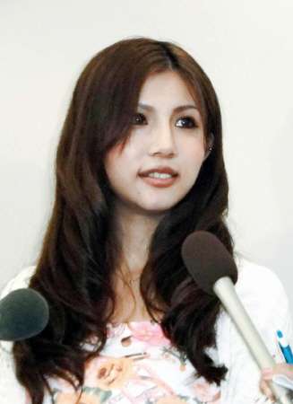 今井メロ、バツ3になっていた「私は、それぞれの形があっていいと思う派」ブログを新たに開設