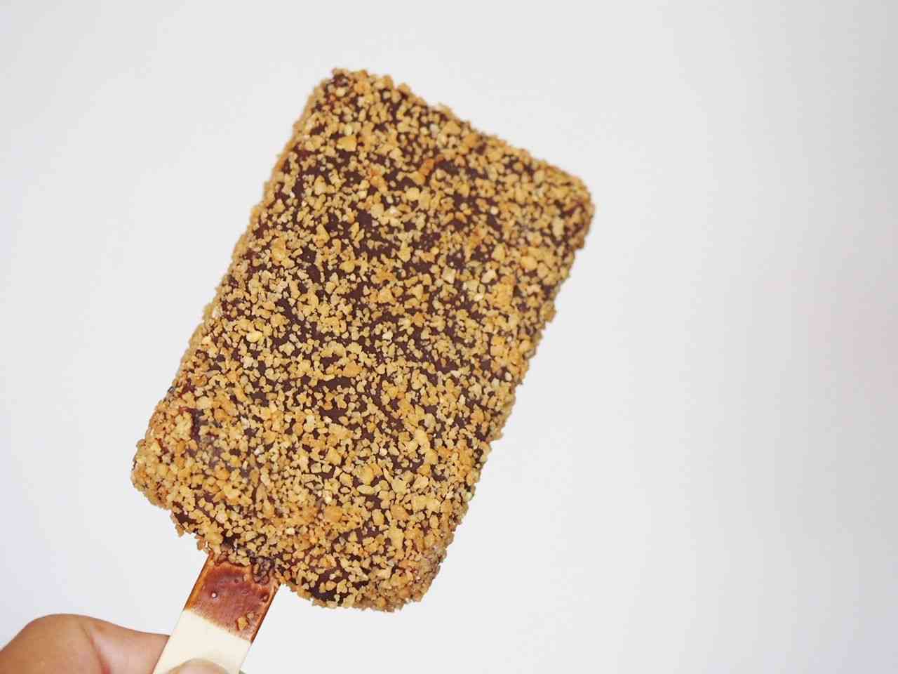 お金持ちの友達の家で出て来そうなお菓子の写真を貼ろう！