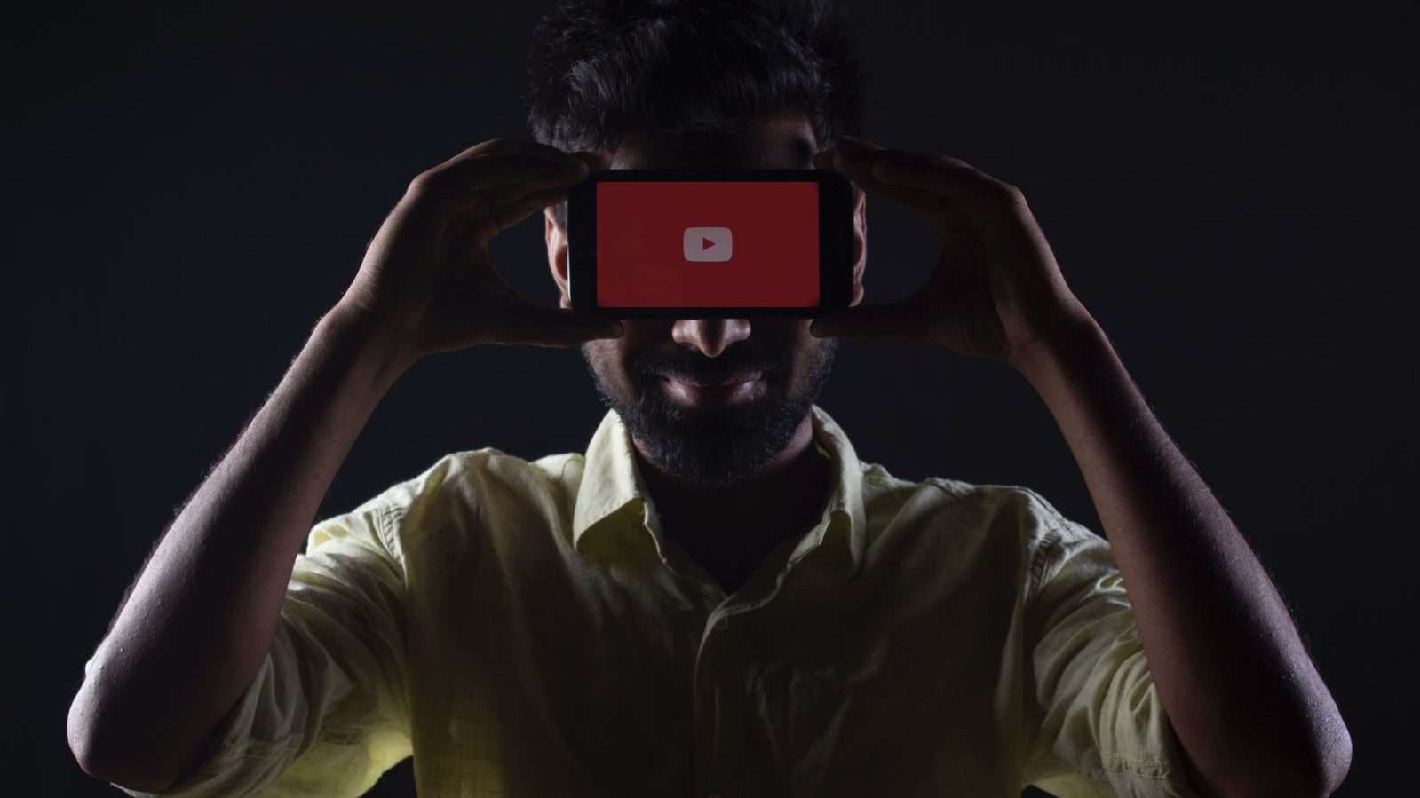 米紙が迫るYouTube再生回数の「闇」と「ウソ」 | クーリエ・ジャポン