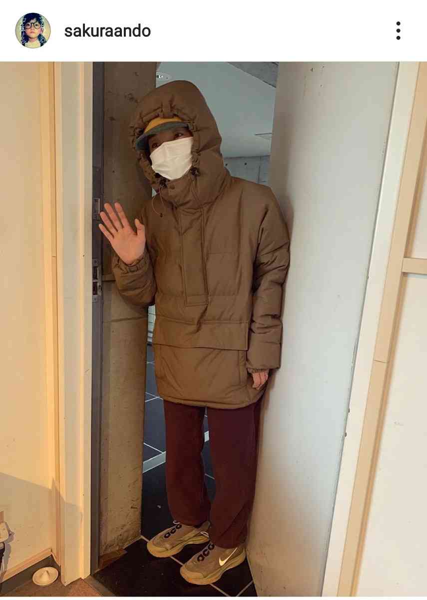 安藤サクラ、落差の激しい私服を披露「同一人物に見えない」「旦那さんかと思った」 : スポーツ報知