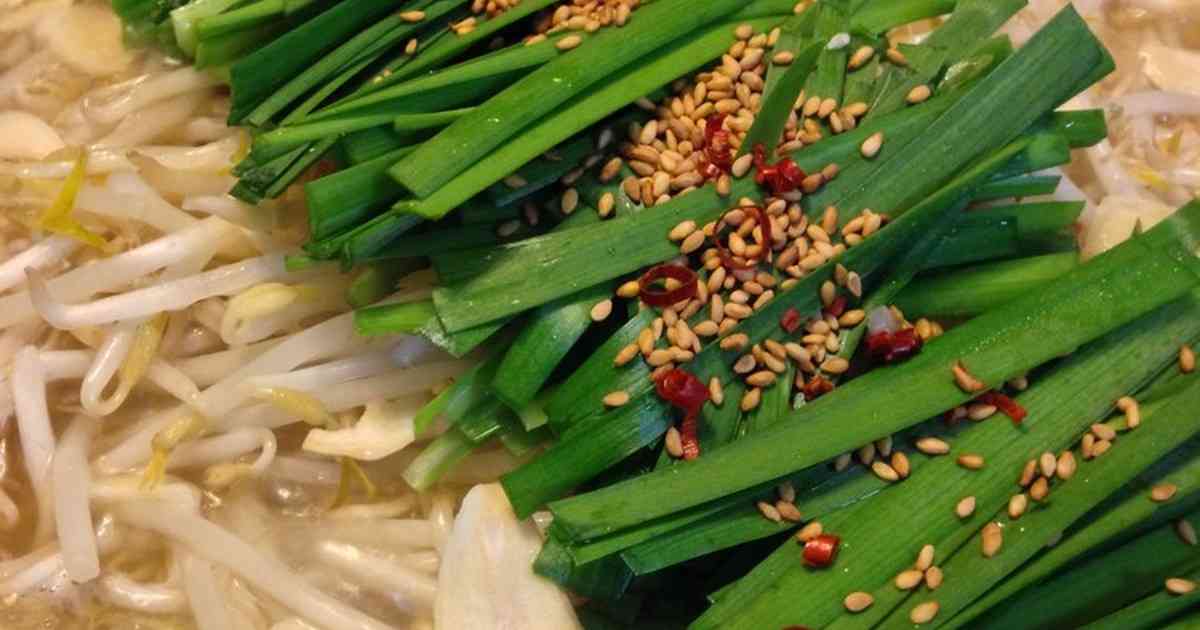 家庭で簡単に本場の味！博多風 醤油もつ鍋 by ようじずふぁくとりー 【クックパッド】 簡単おいしいみんなのレシピが344万品