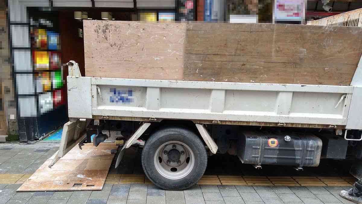 小池百合子が壊滅させた歌舞伎町にいま、中国資本が大量流入している…「小さな店は限界だ」 都庁の「おんな城主」が潰した未来 | PRESIDENT Online(プレジデントオンライン)