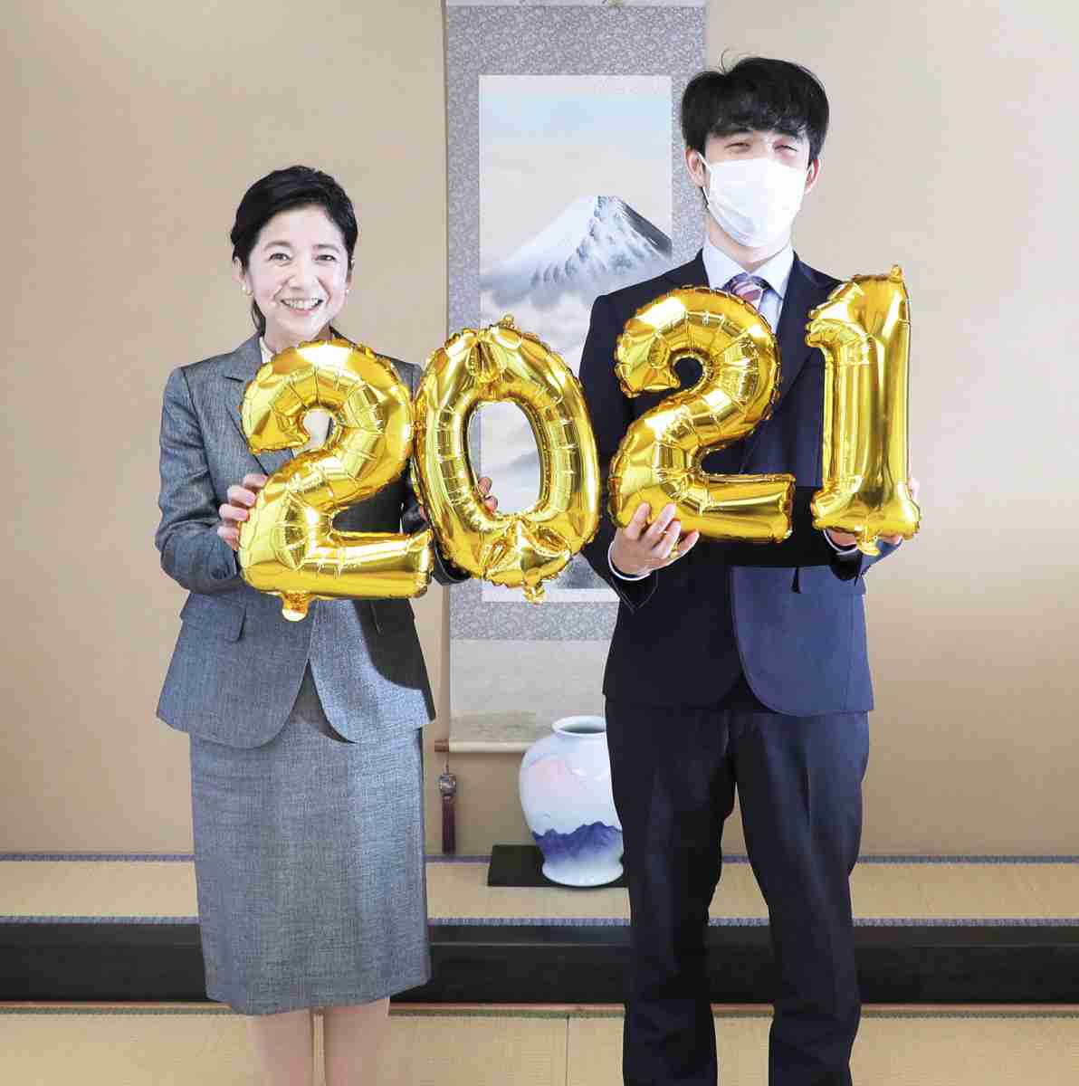 藤井聡太２冠は来春以降も愛知を拠点に…宮崎美子との“２０２０ピカピカ対談”で「残ります」（スポーツ報知） - Yahoo!ニュース
