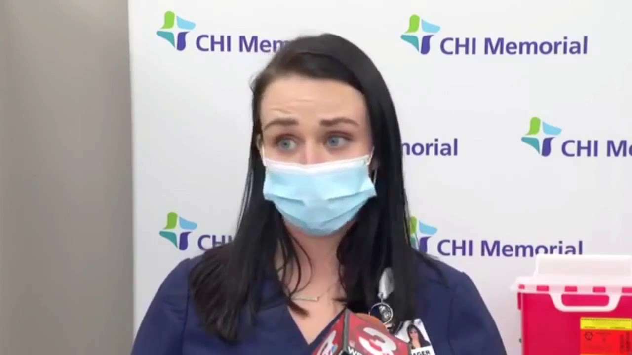 Nurse Collapses on Live Television shortly after receiving COVID-19 VACCINE - YouTube