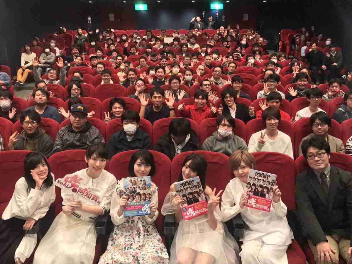浜辺美波、コントで“ギャル”初挑戦「“今までで一番かわいい”って言われました」