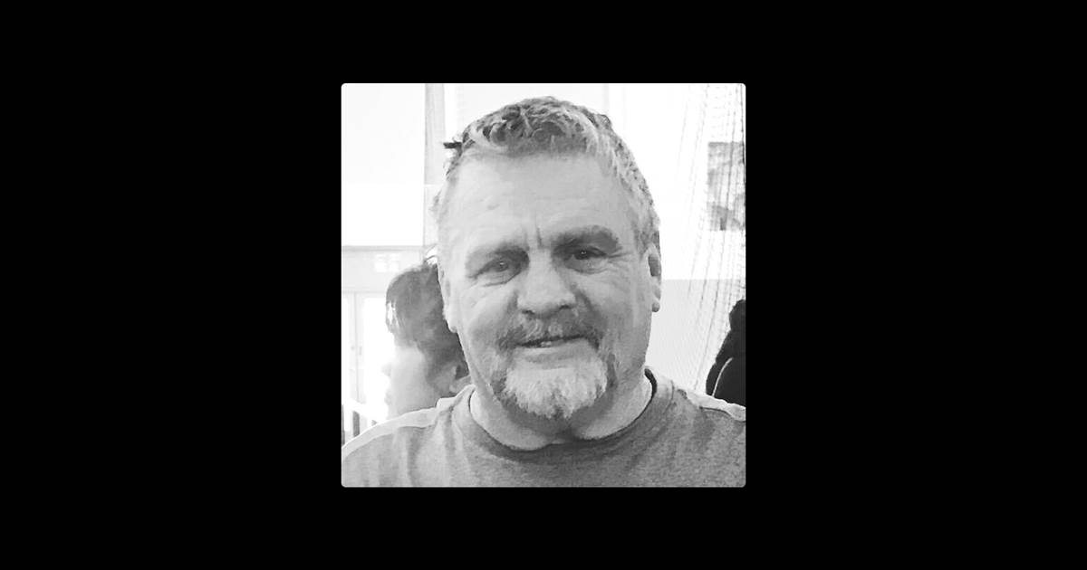 'A painful reflection': ICU nurse loses father to Covid-19