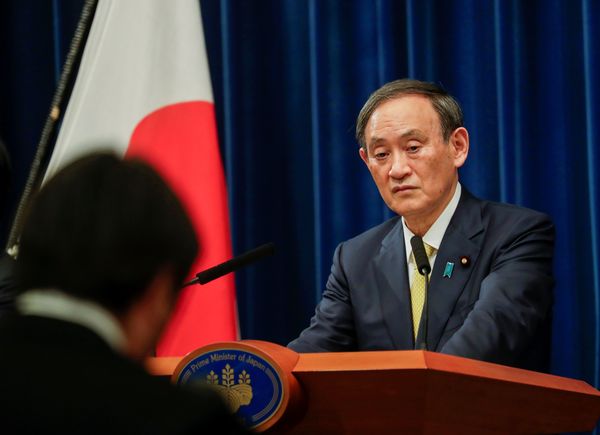 【悲報】菅内閣の支持率が39%に急落...GoTo停止「遅すぎ」79% : 政治まとめ速報