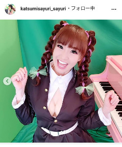 「かつみ・さゆり」さゆり、「鬼滅の刃」甘露寺蜜璃コスプレで「炎」ピアノ演奏「才色兼備」「奇跡すぎる」と絶賛