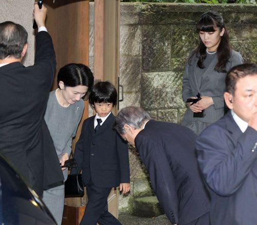  愛子さま 「皇室の闇」としてネットにはびこる“影武者説”を宮内庁が全否定