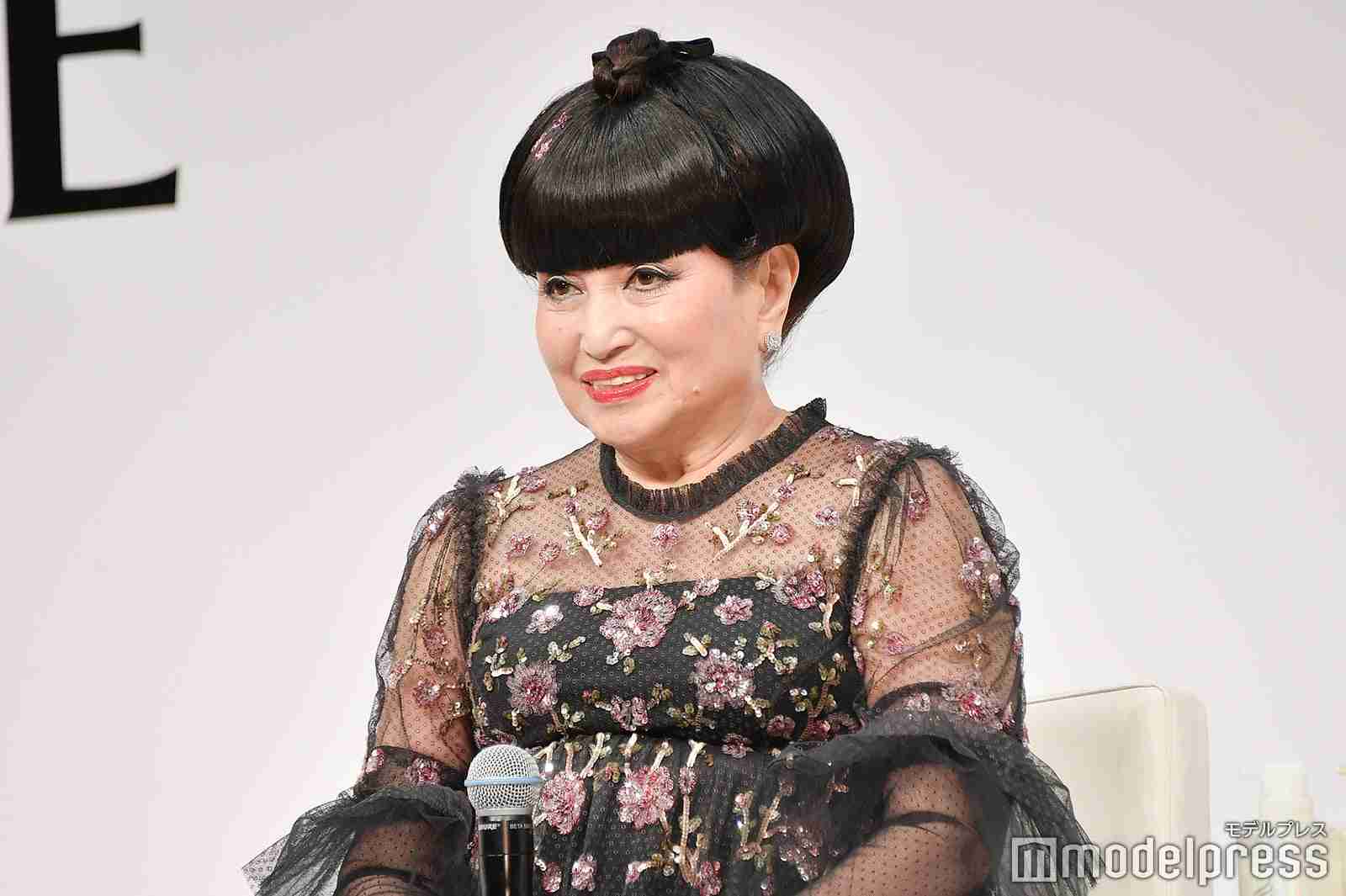 黒柳徹子、“人生初パーカー”に反響「オシャレすぎ」「似合ってる」