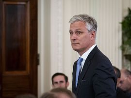 米安保担当大統領補佐官、欧州歴訪短縮し帰国－サイバー攻撃受け（Bloomberg） - Yahoo!ニュース