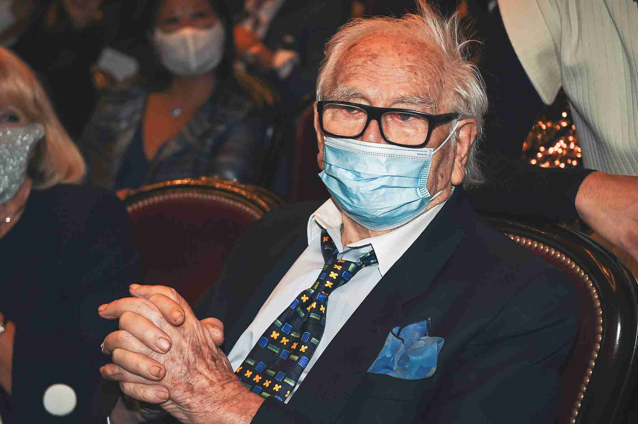 ピエール・カルダン氏死去 仏巨匠デザイナー、98歳（ＡＦＰ＝時事） - Yahoo!ニュース