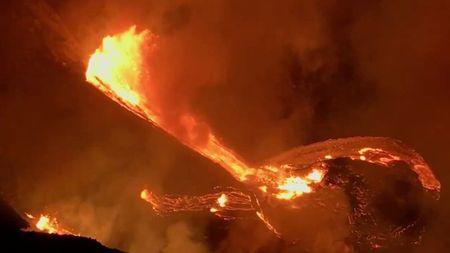 ハワイのキラウエア火山が噴火　地震や降灰も観測 | ワールド | 最新記事 | ニューズウィーク日本版 オフィシャルサイト