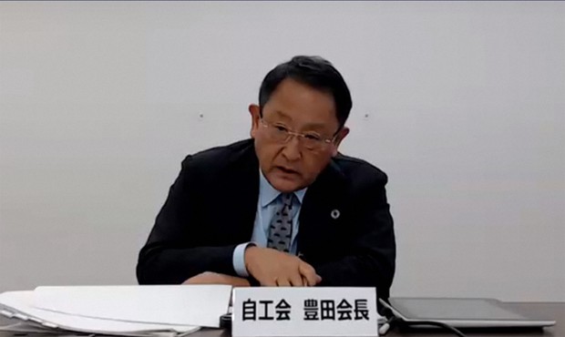 トヨタ社長「自動車のビジネスモデル崩壊」 政府の「脱ガソリン」に苦言
