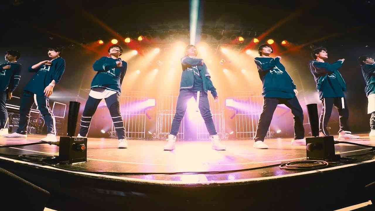 BATTLE BOYS「ebidence」 MUSIC VIDEO ライブver. - YouTube