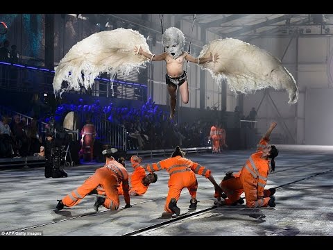 アルプスの悪魔儀式 // 世界最長鉄道トンネル開通式 - YouTube