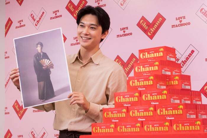 吉沢亮、20歳当時の袴姿7年ぶり公開　浜辺美波「すごい…絵みたい」 - モデルプレス