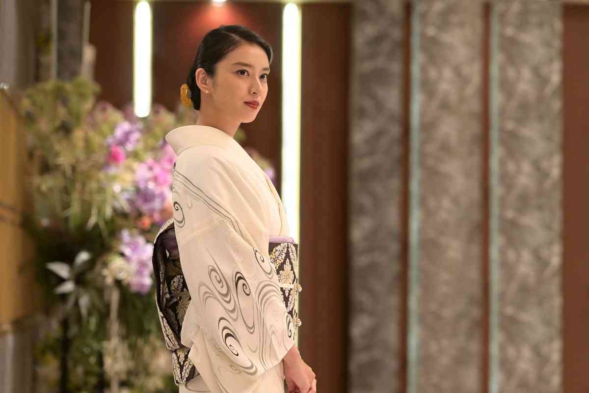 黒革の手帖 帰ってきた 元子 武井咲に称賛 貫禄すごい かっこいい ガールズちゃんねる Girls Channel
