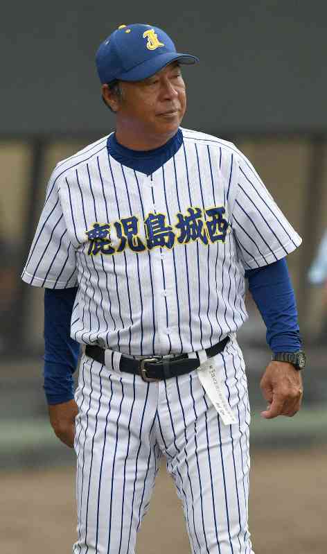 昨夏交流試合出場の鹿児島城西高野球部、部員7人が寮内で飲酒し自宅謹慎…佐々木誠監督も謹慎