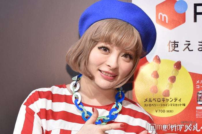きゃりー、叶姉妹から“ダイヤモンドつき”プレゼント受け取る「家宝にします」 - モデルプレス