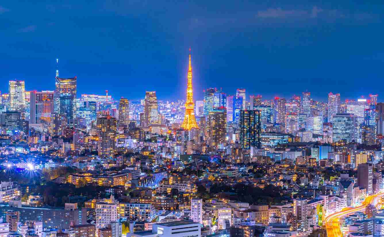 40代男性の3割がきれいな夜景に興味なし　「ただの光を見ても…」との声も