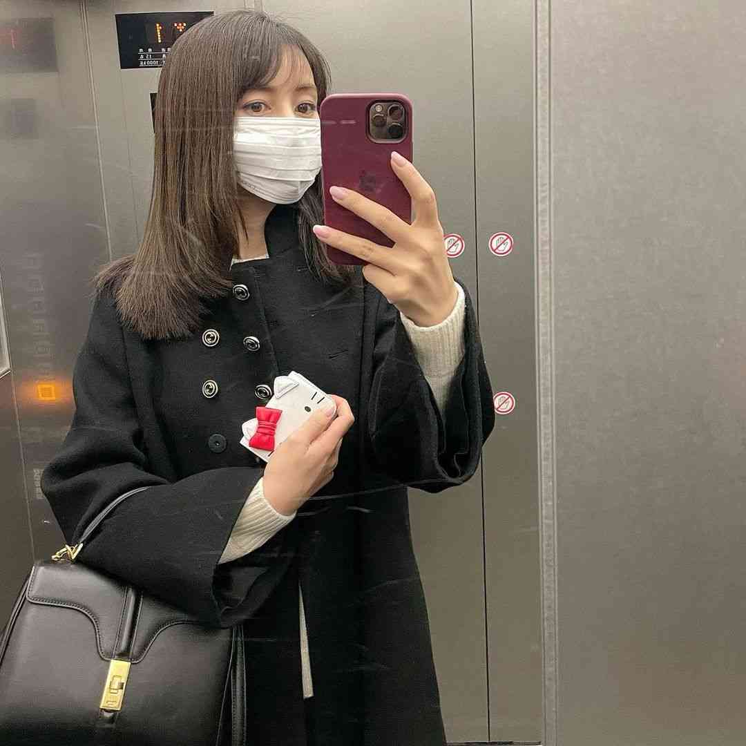 矢田亜希子　愛用財布はバレンシアガのキティちゃん…くりぃむ有田からの誕生祝い