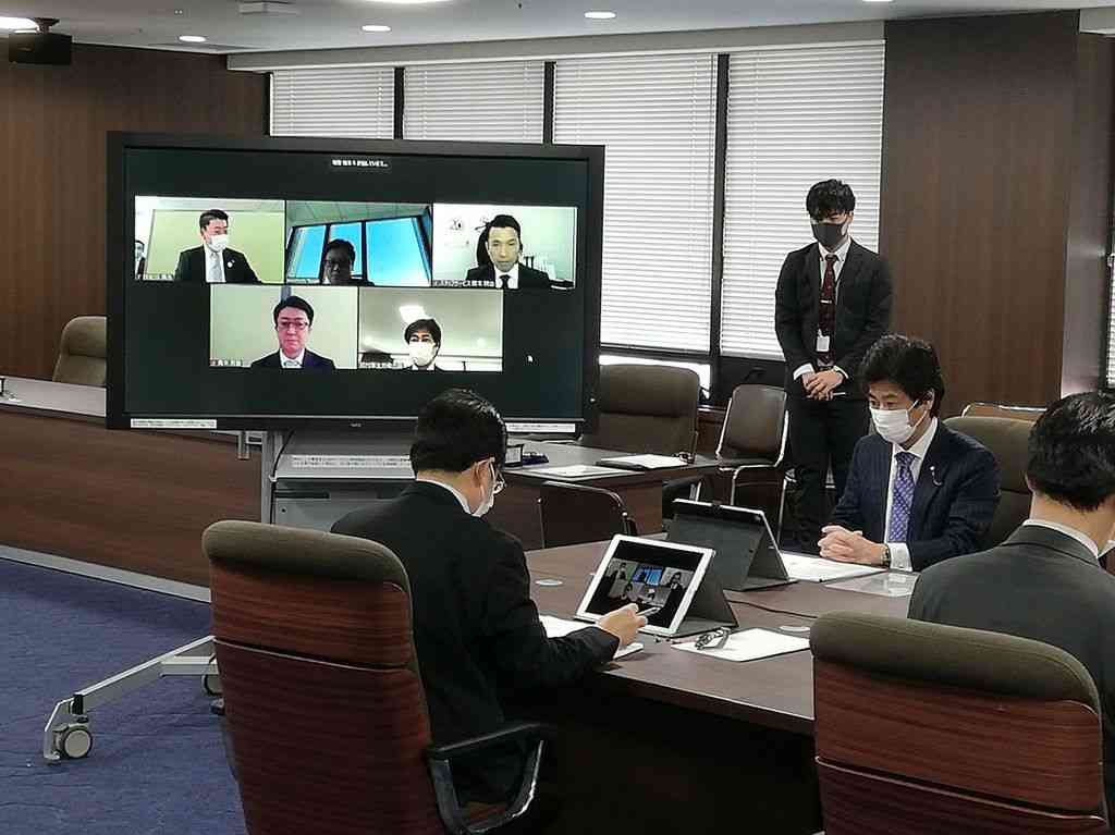 田村厚労相、派遣の雇用維持要請　業界に「可能な限り更新を」：時事ドットコム