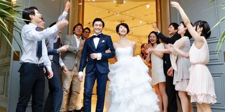 披露宴の余興で全裸、涙の花嫁「私の結婚式が台無しに…」　慰謝料とれるか？ - 弁護士ドットコム