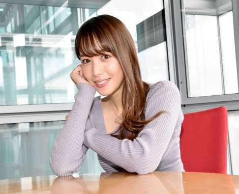 鷲見玲奈、キスシーンは「一発勝負の緊張感がすごかった」　リハーサルはシールド着用 | ORICON NEWS