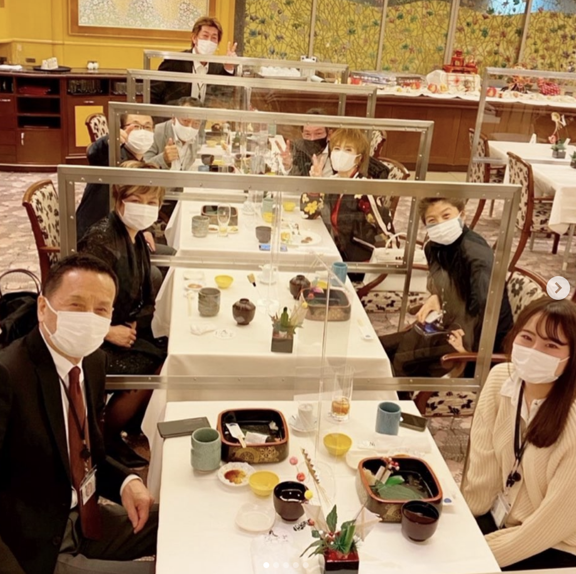 小柳ルミ子、コロナ対策万全の食事風景公開 「ここまでする事が大切」「感染対策バッチリ」