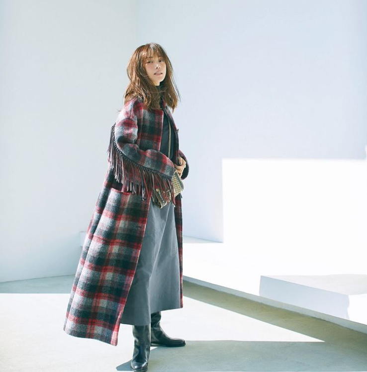 蛯原友里、私服コーデにファン驚き　「可愛い～マジ惚れた」「おしゃれすぎる」