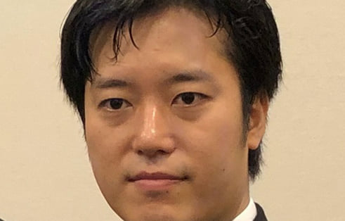 丸山穂高議員　外食は４人までは非科学的「飯は一人で黙って食えとすべき」 | 東スポのニュースに関するニュースを掲載