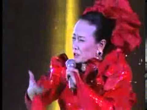 美空ひばり　   人生一路 - YouTube