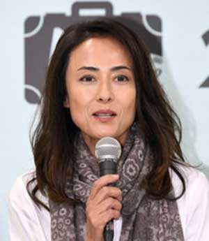 フェラーリ売却は長男のレースのため? 後藤久美子、緊急帰国の思惑