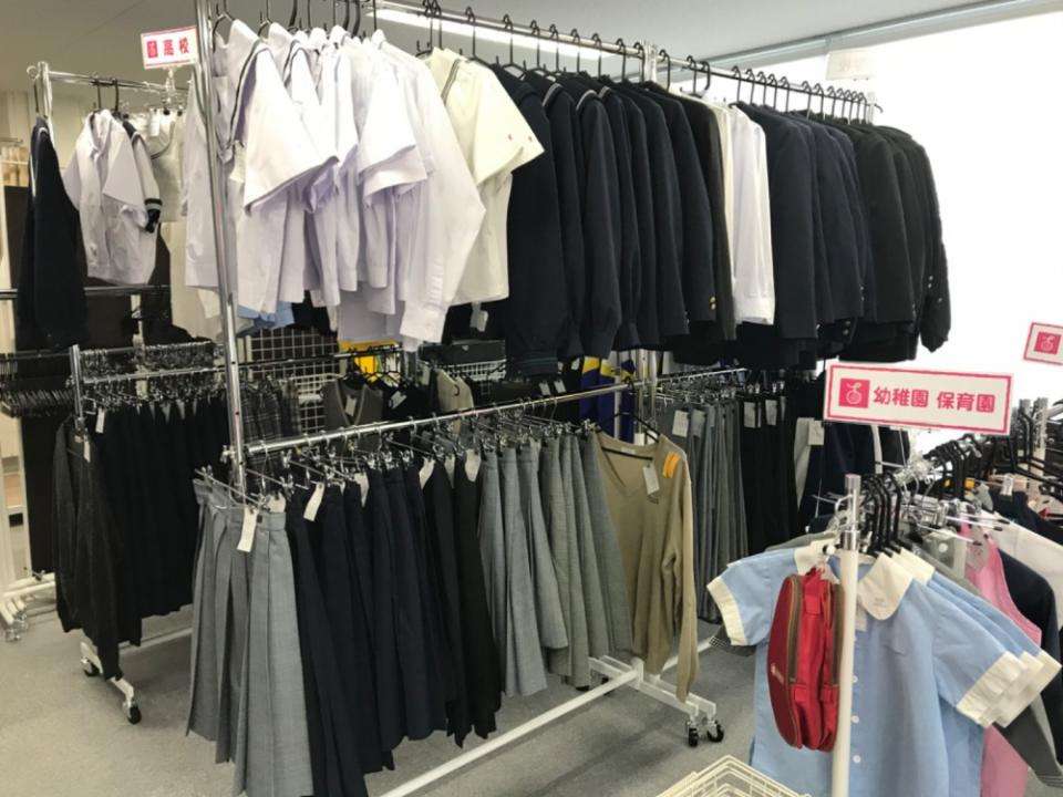 年々高くなる制服を格安で...　全国初の「制服リユース専門店」とは