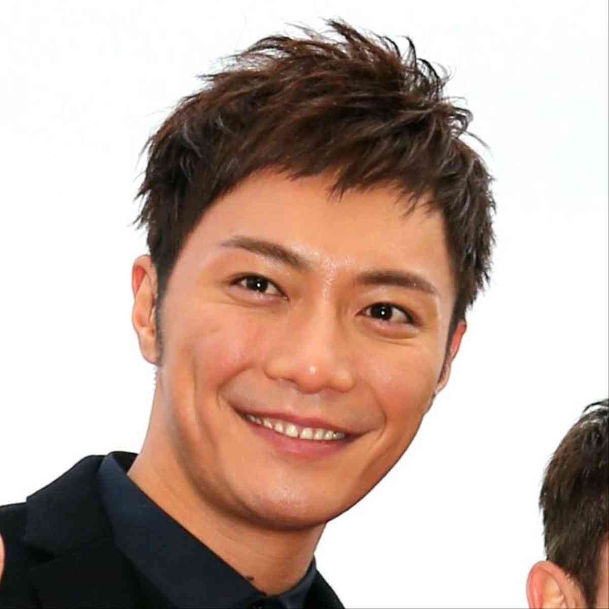 元・成宮寛貴氏、過去に居住のタワマンを背景に「色んな事思い出した」…ファン「夜景にも劣らない美」