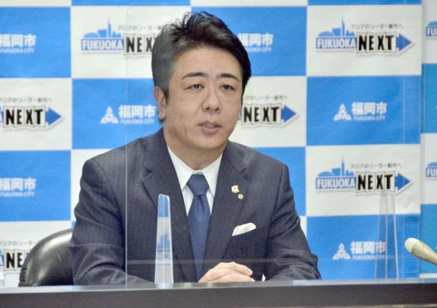 福岡市長、小川知事の辞意は「全く把握していない」｜【西日本新聞ニュース】