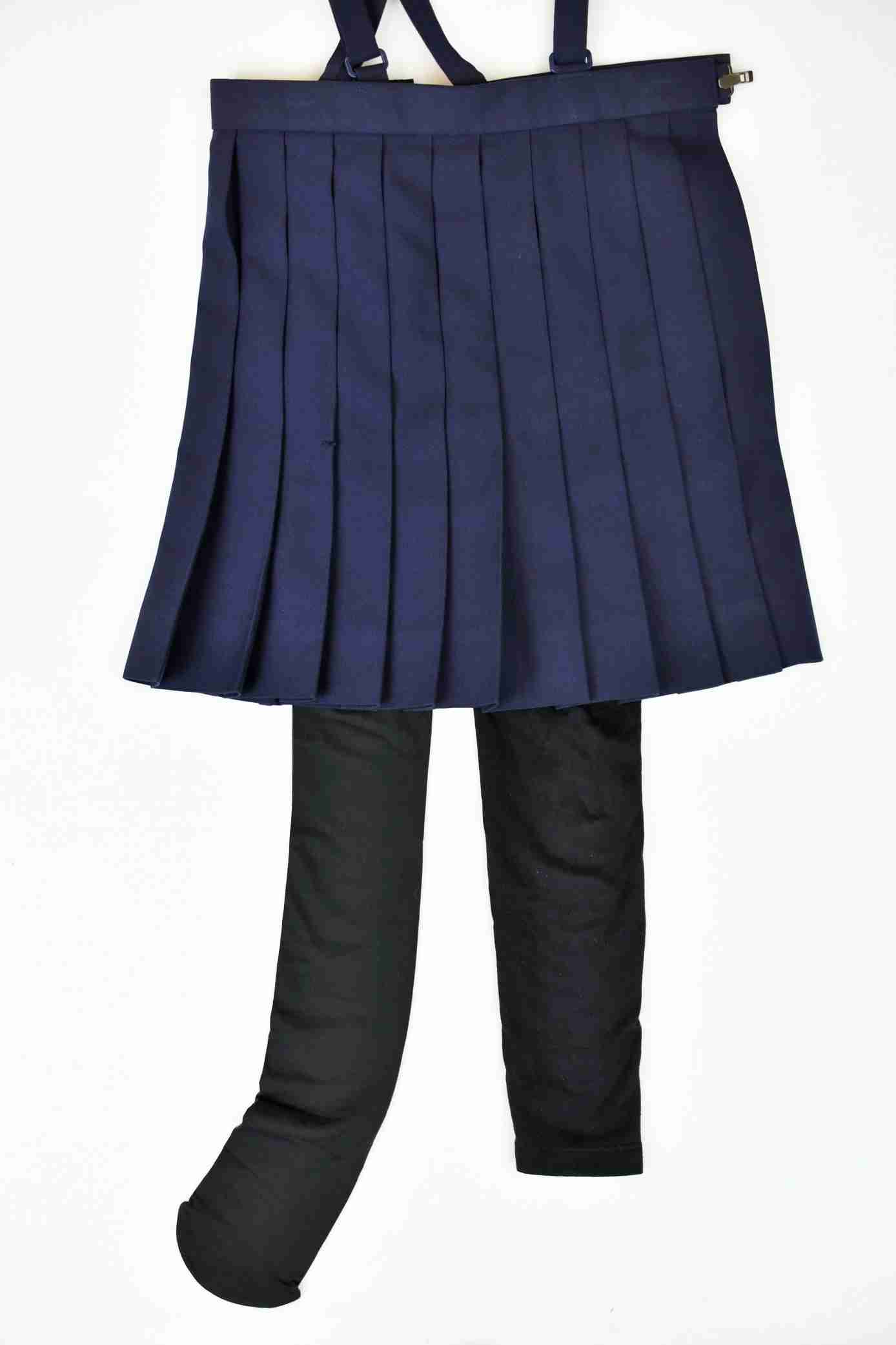 「タイツOK、レギンスはダメ」 なぜ? 小学校独自ルール 保護者に戸惑い