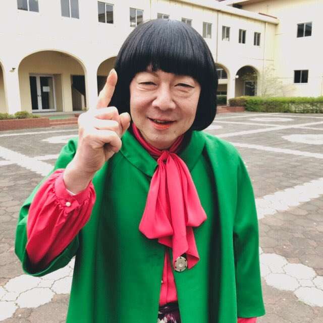 古田新太の「かわいい」と自負する私服に「素敵なセンス」の評